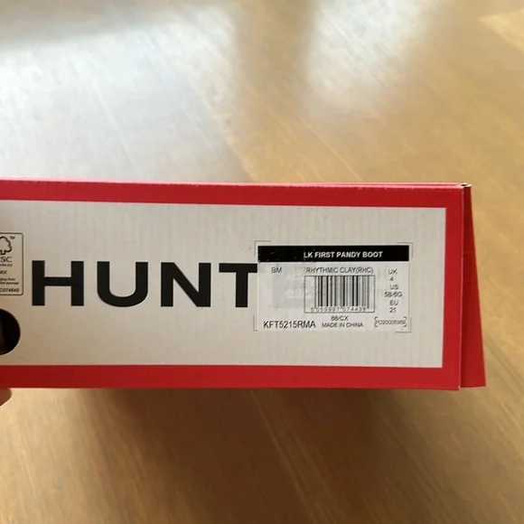 Hunter Kids First Classic Panda Wellington Boots Red Panda Face - Picture 15 of 15